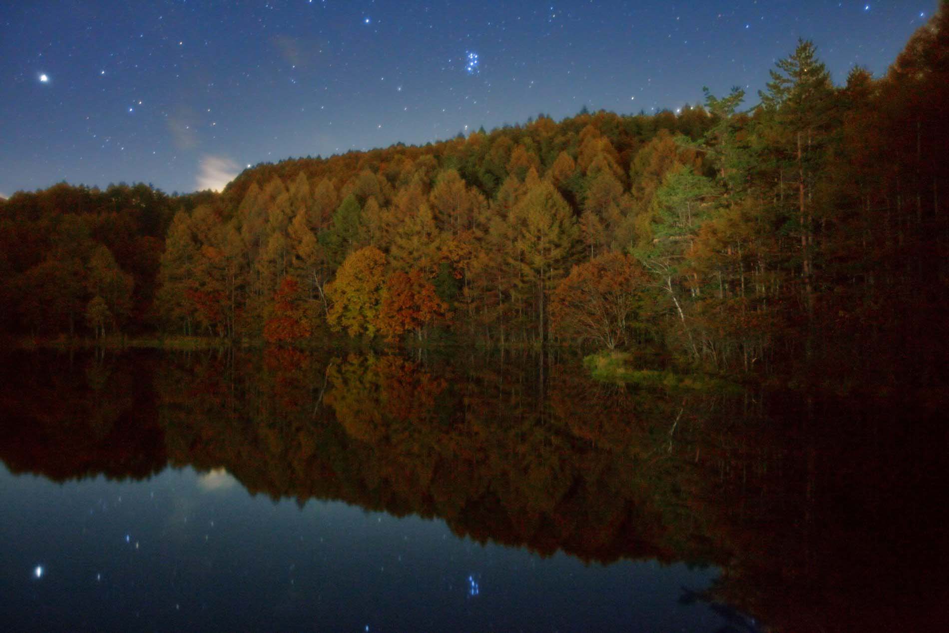 Kolam Mishakaike atau Mishaka Pond pada malam hari tetap indah. (Foto Twitter)