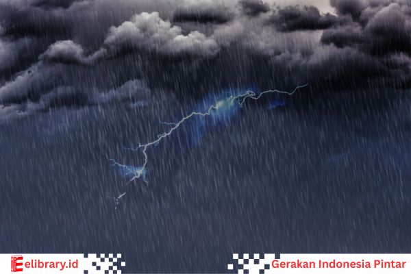 Petir mau turun hujan
